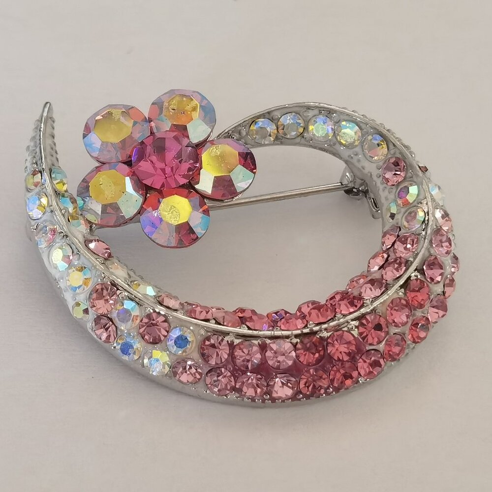 flowers brooch